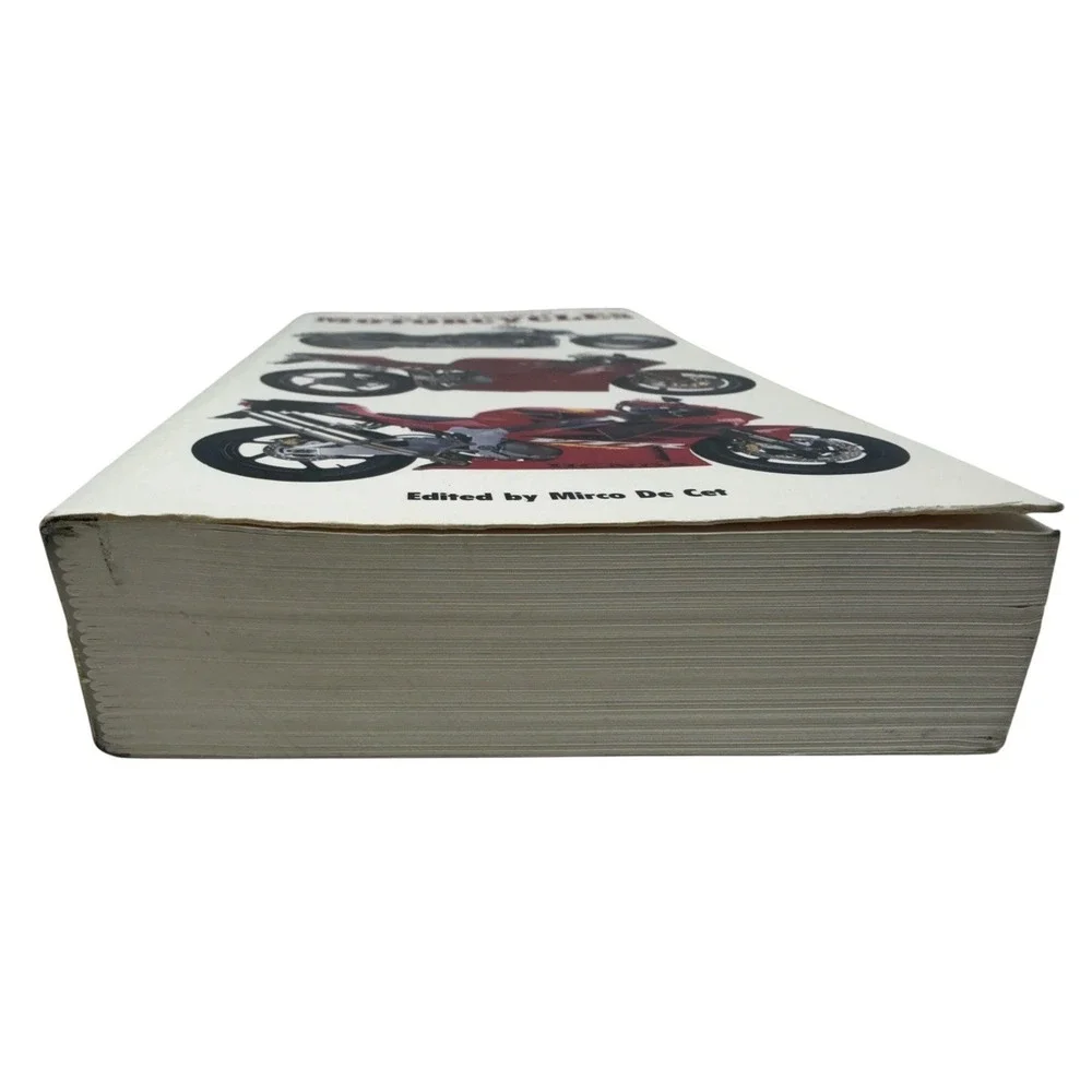 Illustrated Directory of Motorcycles Mirco De Cet Paperback 480 Pages